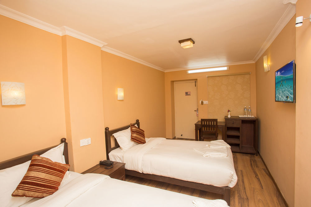 Hotel Highlander, Thamel Катманду Екстериор снимка