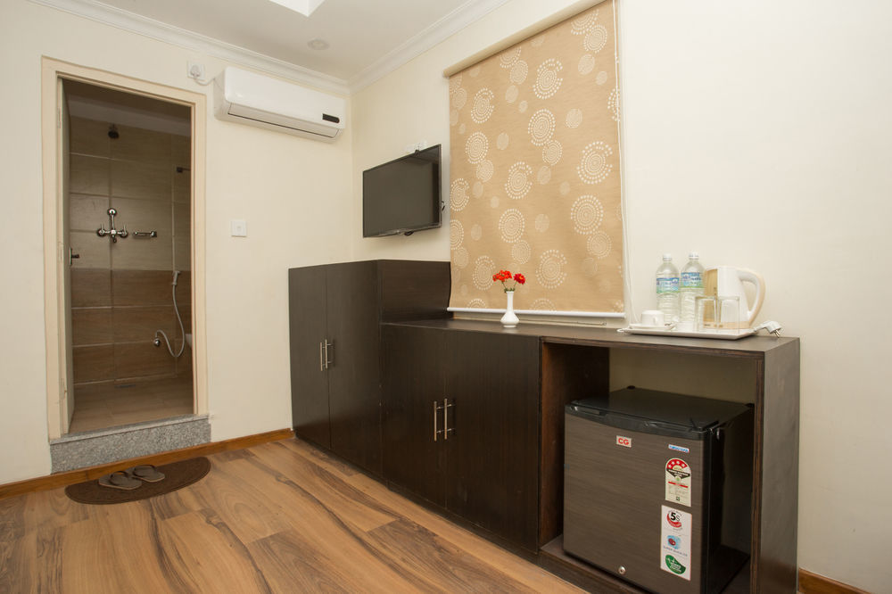 Hotel Highlander, Thamel Катманду Екстериор снимка