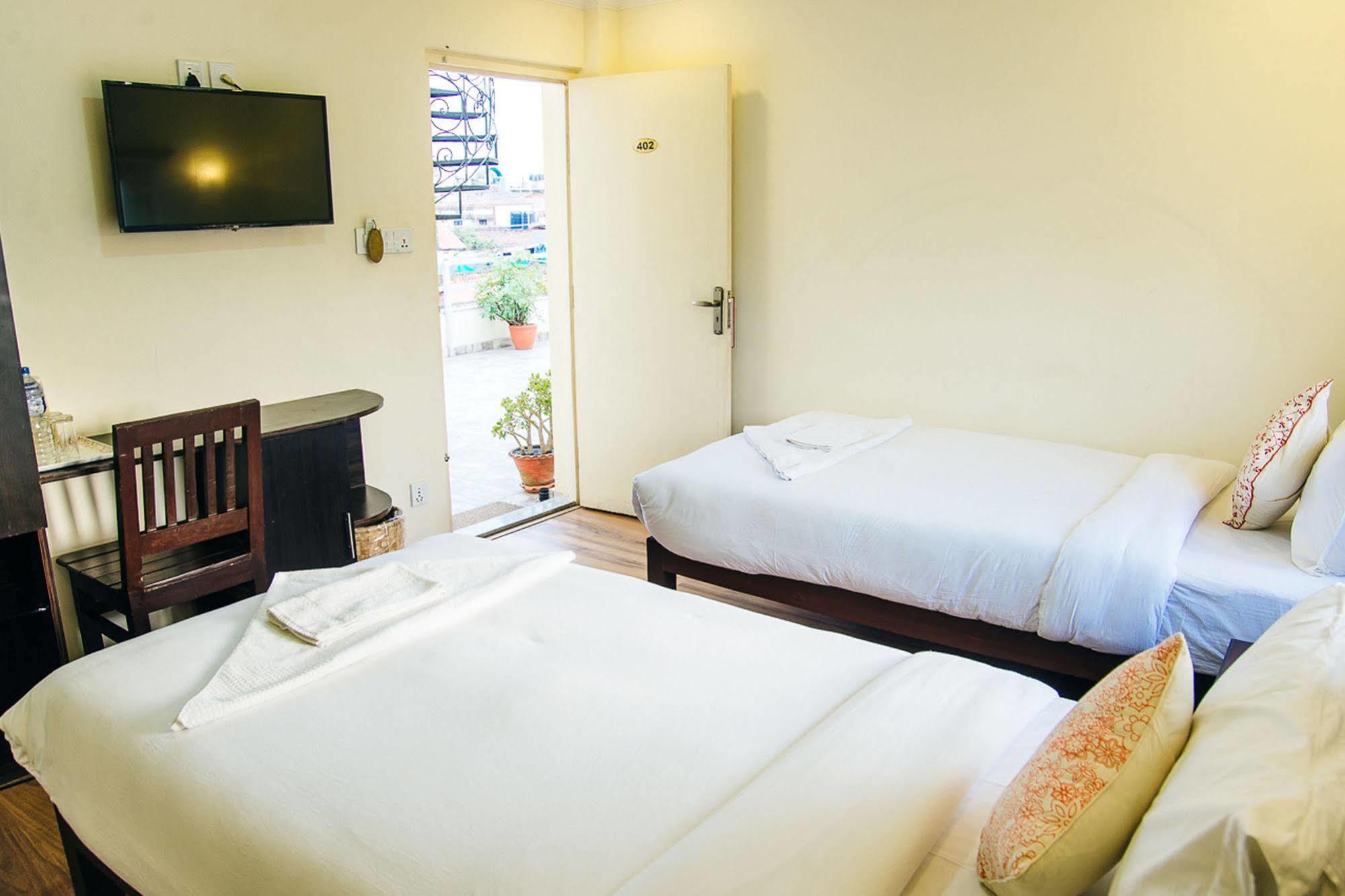Hotel Highlander, Thamel Катманду Екстериор снимка
