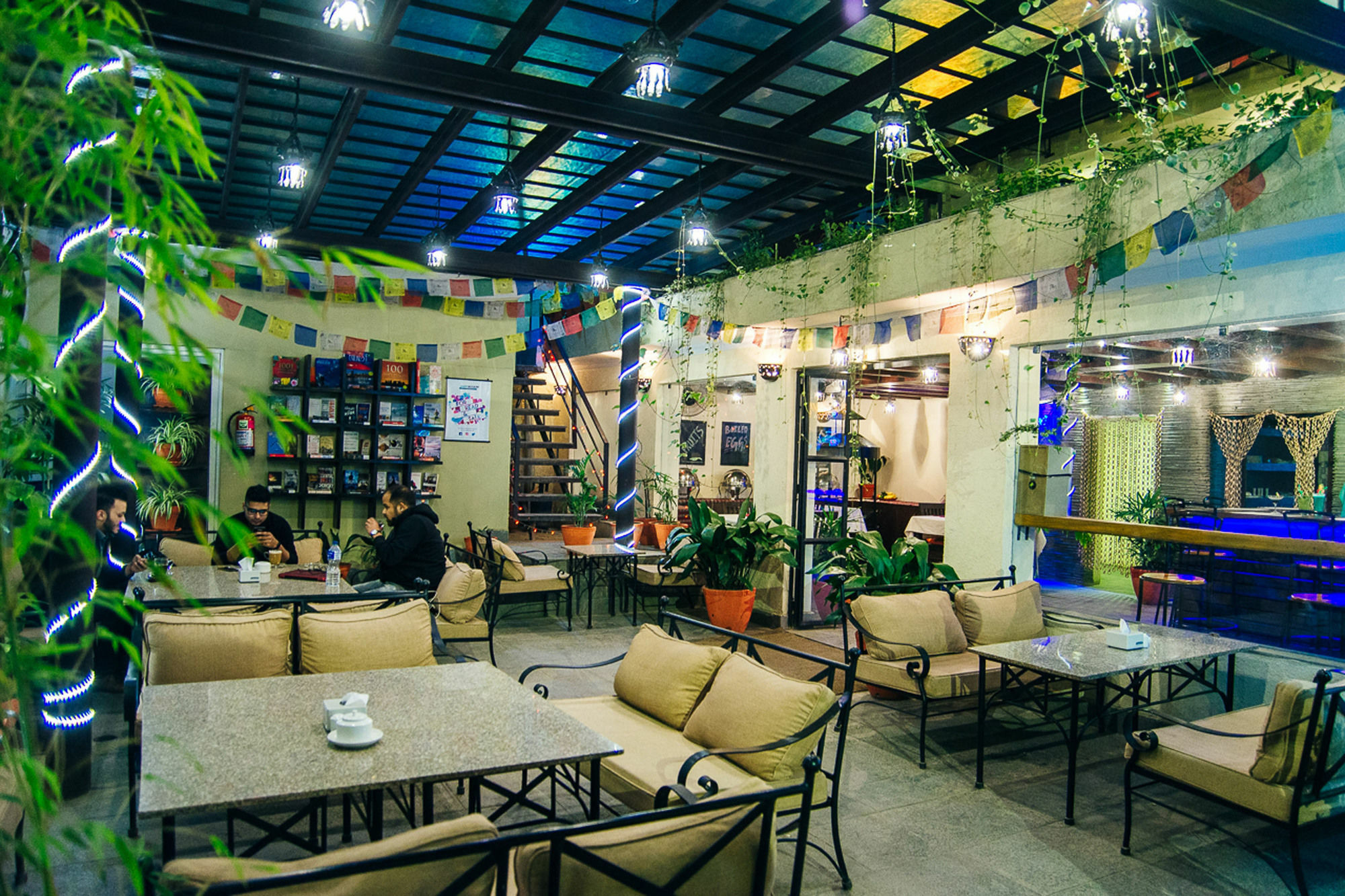 Hotel Highlander, Thamel Катманду Екстериор снимка