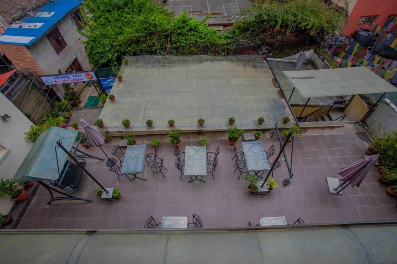 Hotel Highlander, Thamel Катманду Екстериор снимка